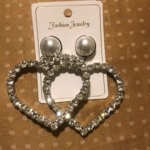 Silver Rhinestone, with pearls heart earrings.